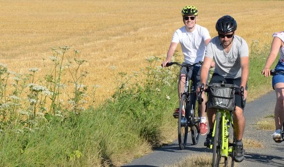 Accompanied cycling tours