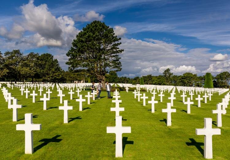 Tombes dans un cimetière